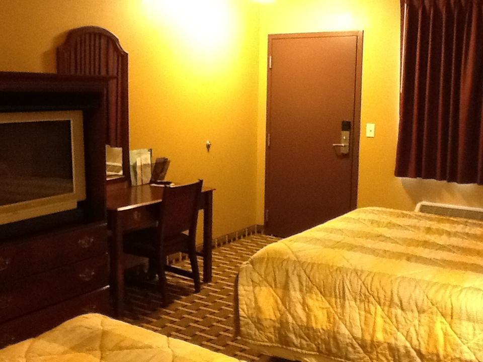 Caronoda Motel Central City Room photo